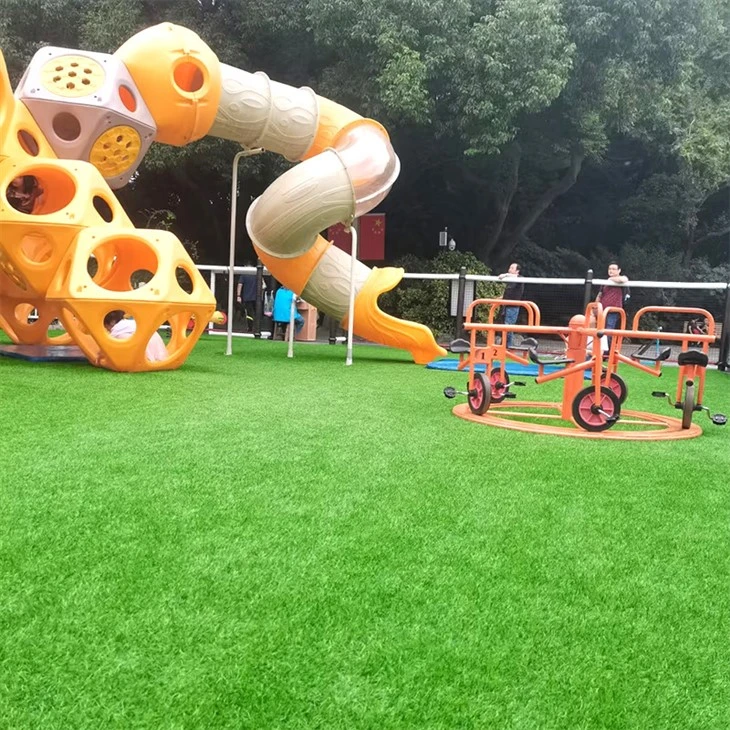 Artificial Turf For Amusement Park suppliers